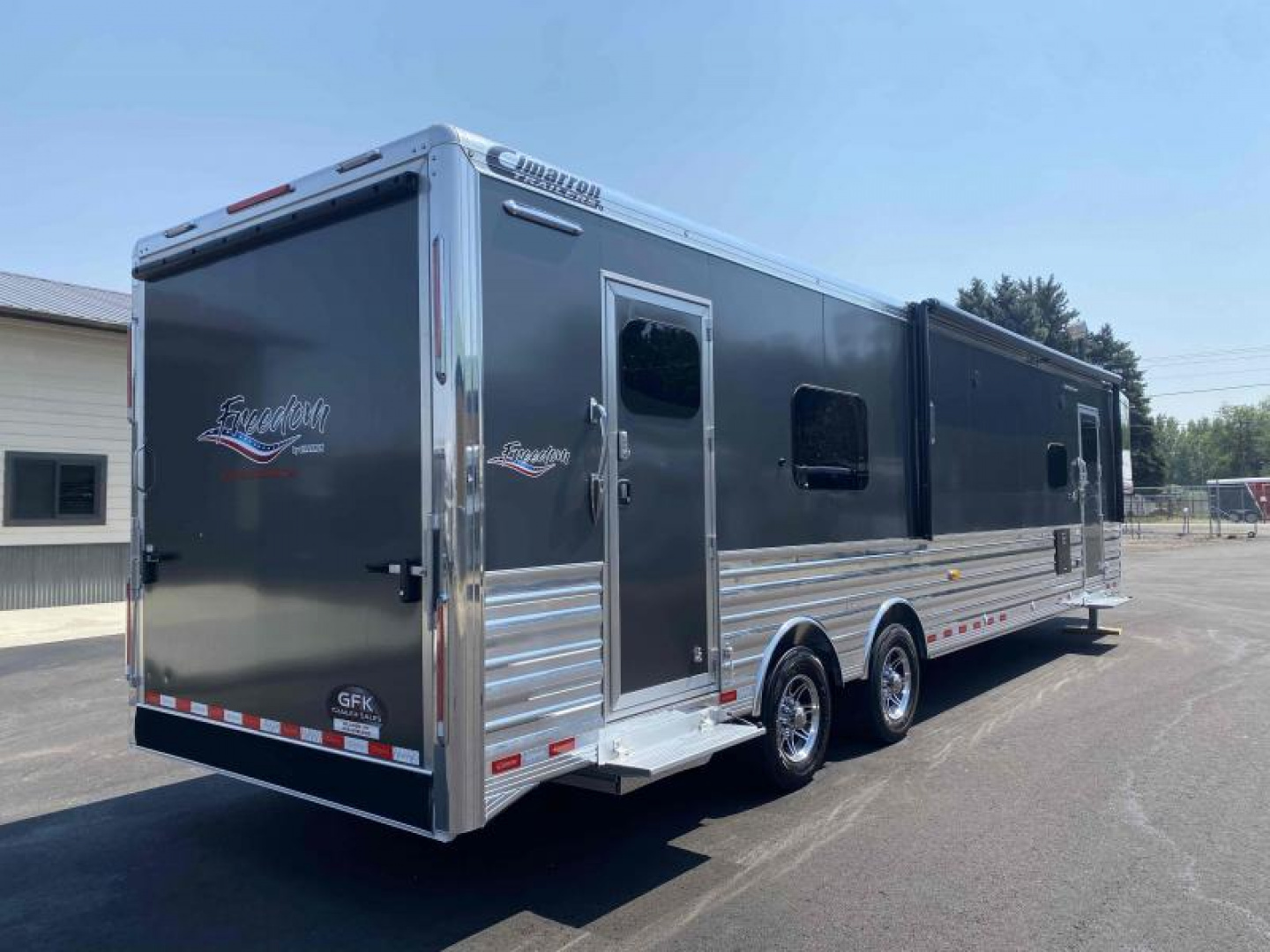 New 2023 Cimarron Freedom Toyhauler 16' Garage 16' Outlaw Living Quarter