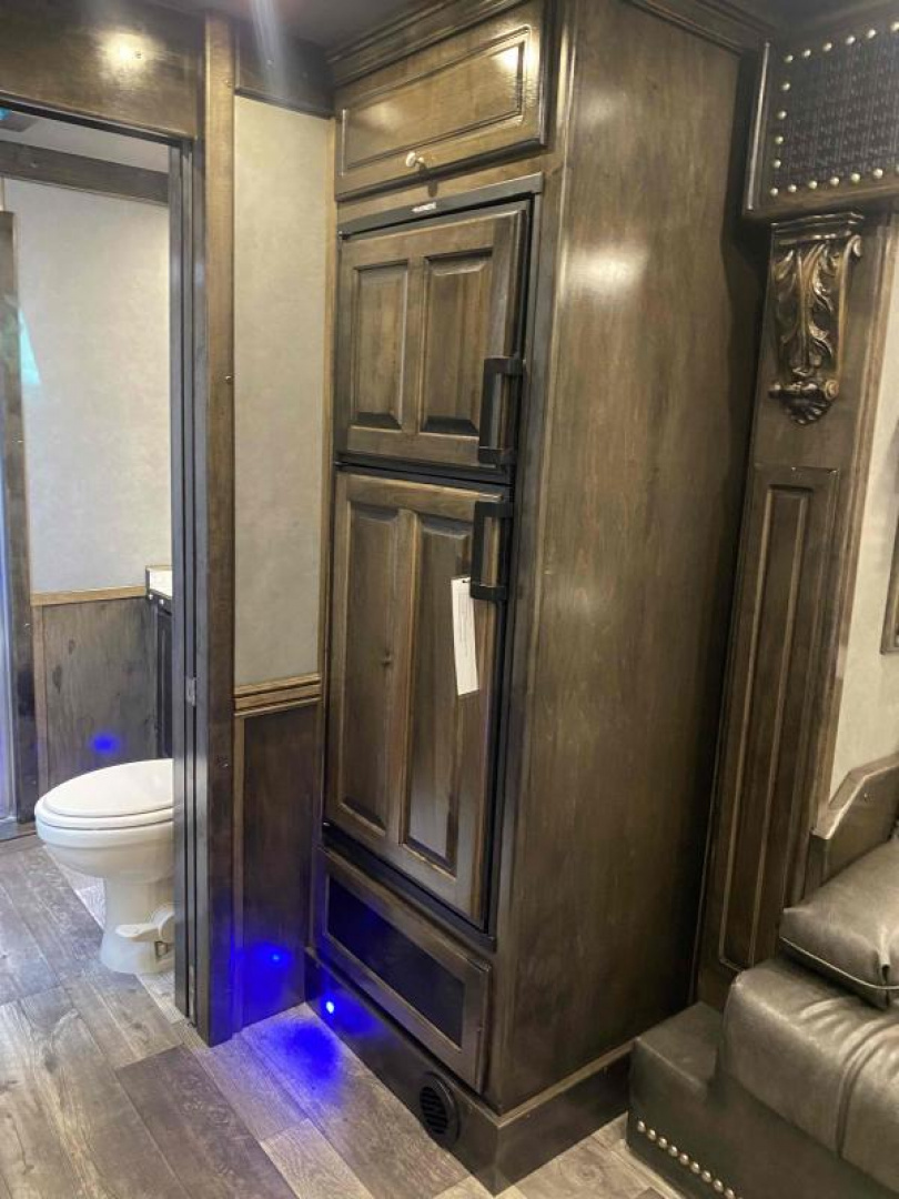 New 2023 Cimarron Freedom Toyhauler 16' Garage 16' Outlaw Living Quarter