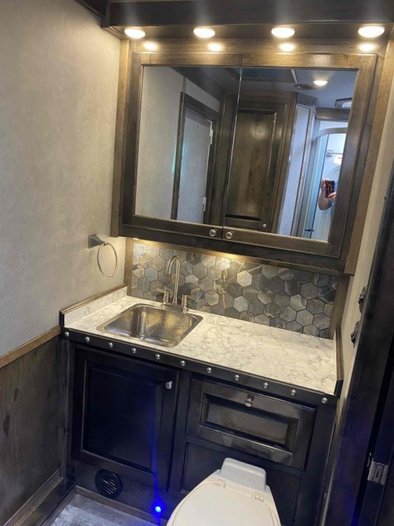 New 2023 Cimarron Freedom Toyhauler 16' Garage 16' Outlaw Living Quarter