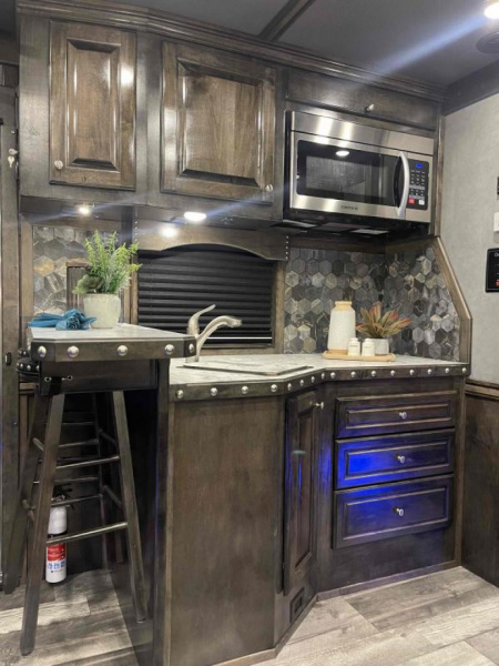 New 2023 Cimarron Freedom Toyhauler 16' Garage 16' Outlaw Living Quarter