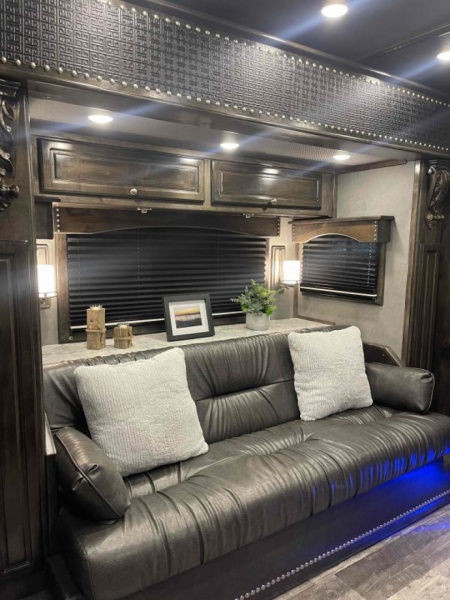 New 2023 Cimarron Freedom Toyhauler 16' Garage 16' Outlaw Living Quarter