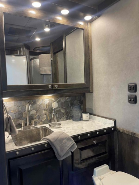 New 2023 Cimarron Freedom Toyhauler 16' Garage 16' Outlaw Living Quarter