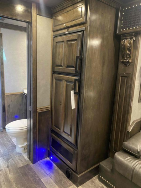 New 2023 Cimarron Freedom Toyhauler 16' Garage 16' Outlaw Living Quarter