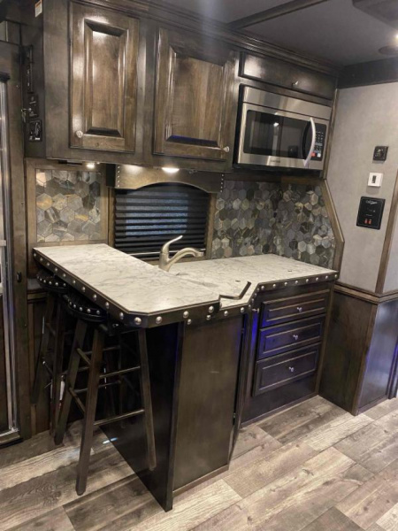 New 2023 Cimarron Freedom Toyhauler 16' Garage 16' Outlaw Living Quarter