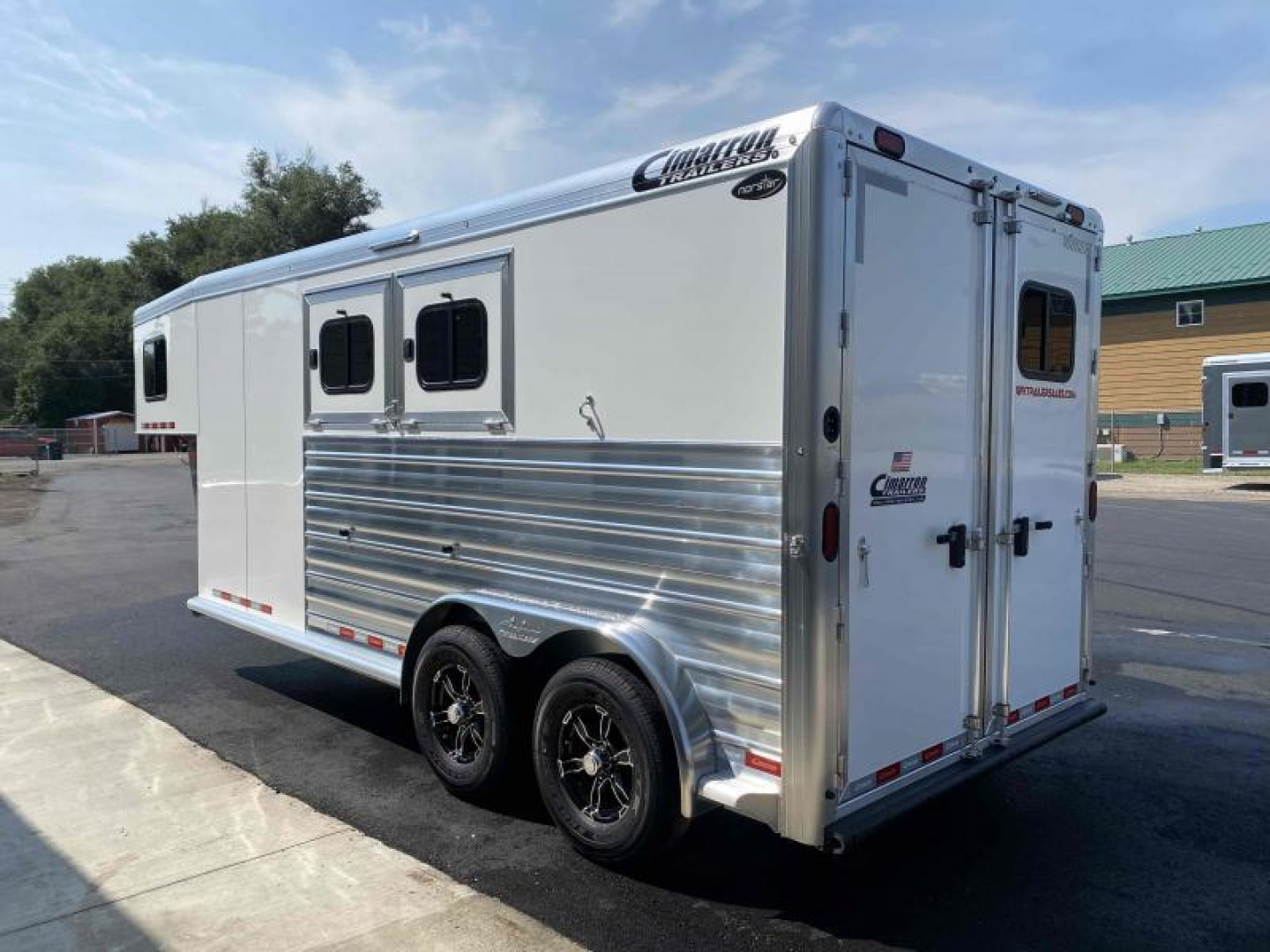 New 2024 Cimarron Norstar 2 Horse Gooseneck with Closet Tack