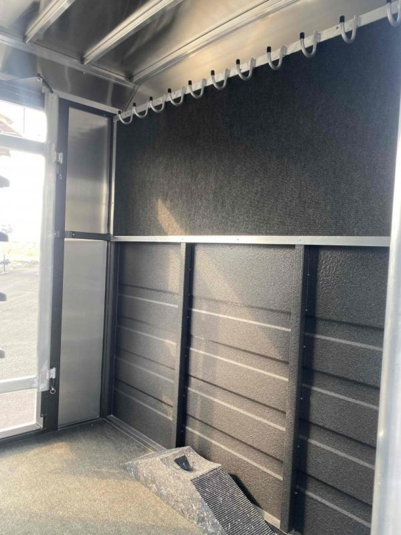 New 2026 Logan 22' Stock Combo w/ Dual Man Doors