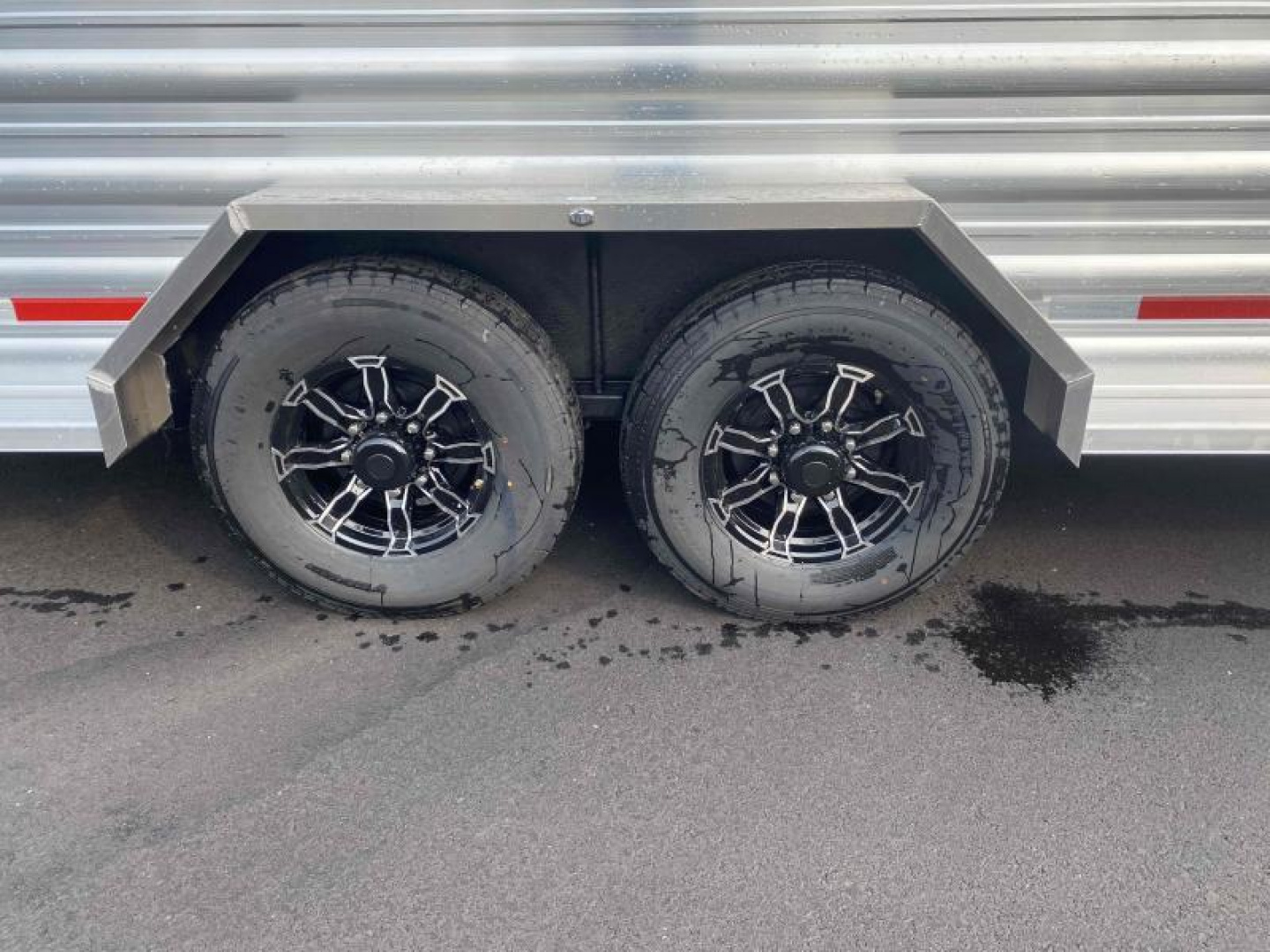 New 2026 Logan 22' Stock Combo w/ Dual Man Doors