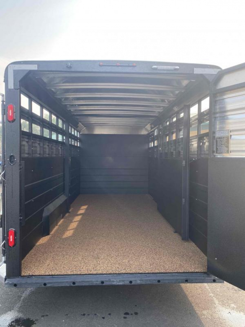 New 2026 Logan 22' Stock Combo w/ Dual Man Doors