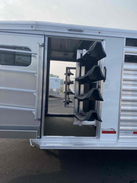 New 2026 Logan 22' Stock Combo w/ Dual Man Doors