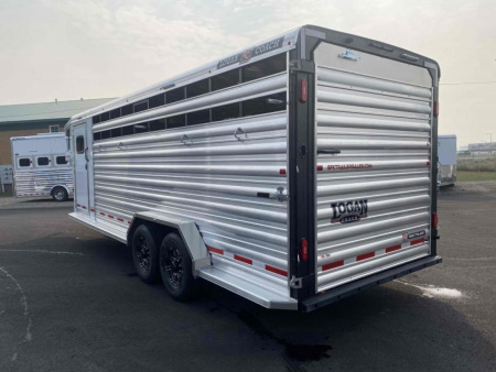 New 2026 Logan 22' Stock Combo w/ Dual Man Doors