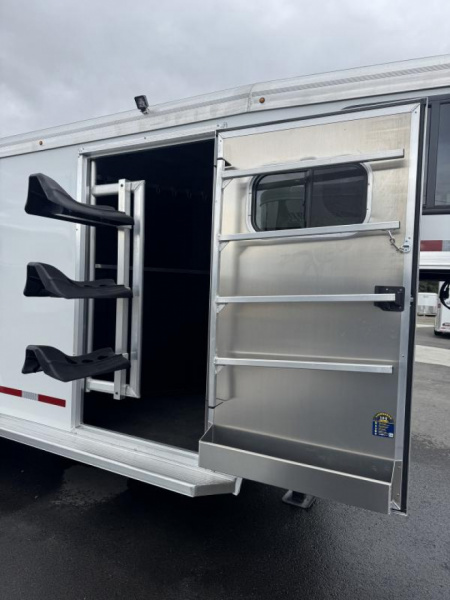 New 2026 Logan Bullseye 3 Horse Stock Combo Trailer