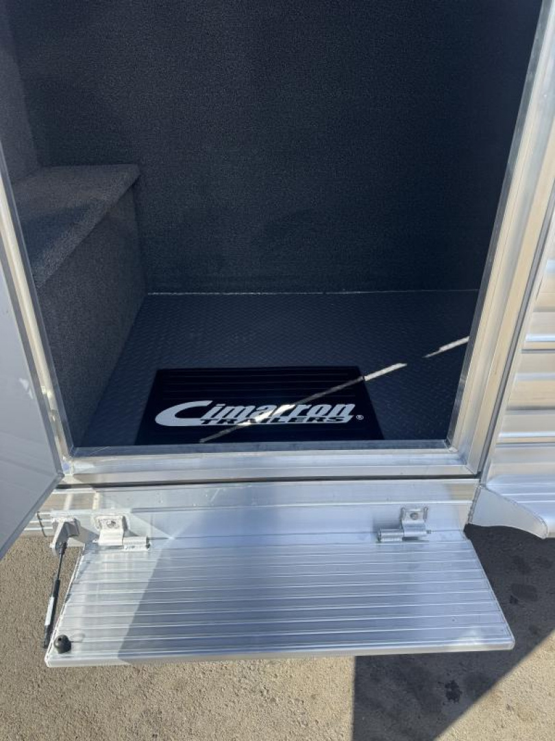 New 2025 Cimarron Norstar 4 Horse with Trainer Tack