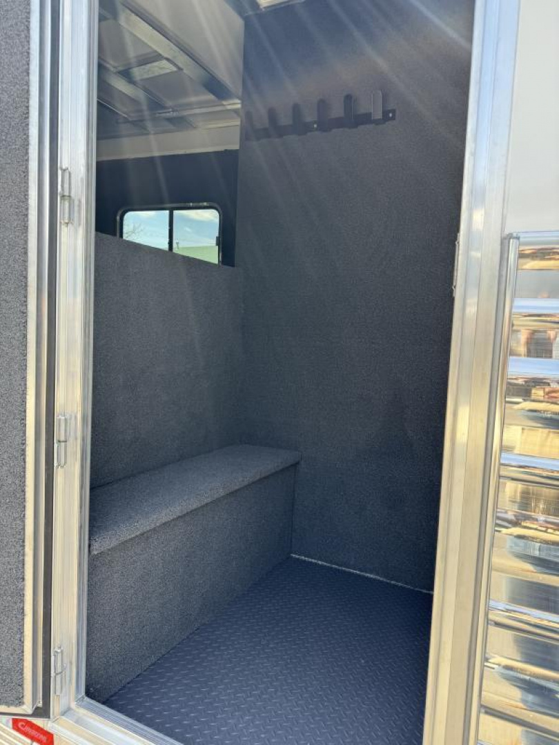 New 2025 Cimarron Norstar 7 Horse Trainer Trailer