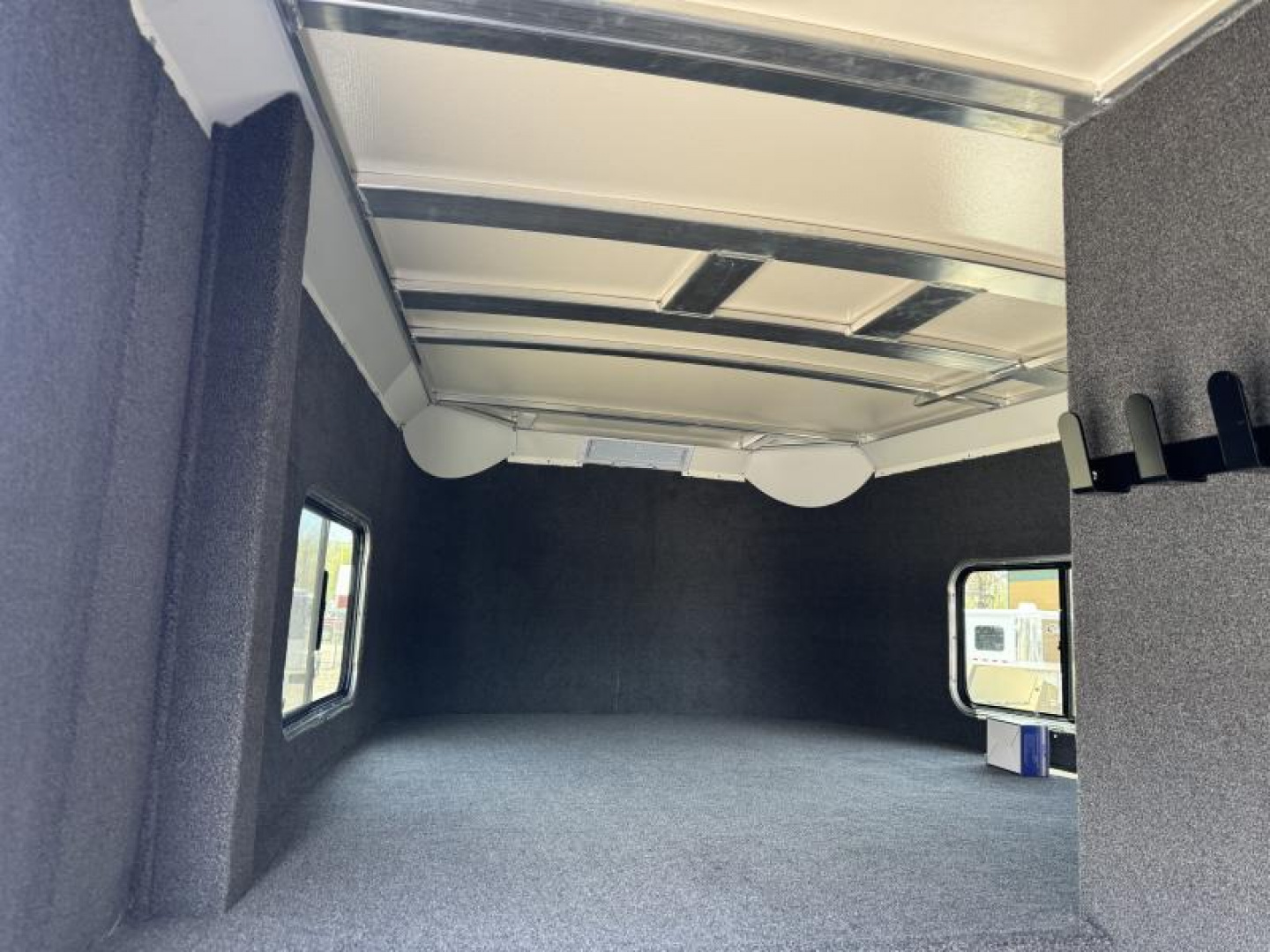 New 2025 Cimarron Norstar 7 Horse Trainer Trailer
