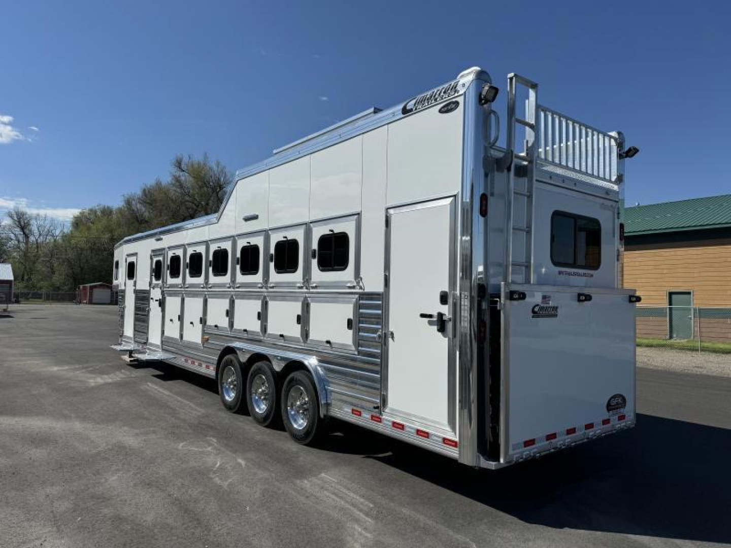 New 2025 Cimarron Norstar 7 Horse Trainer Trailer