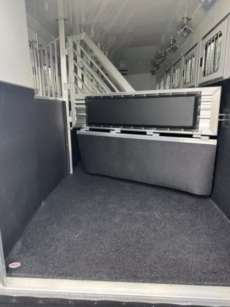 New 2025 Cimarron Norstar 7 Horse Trainer Trailer