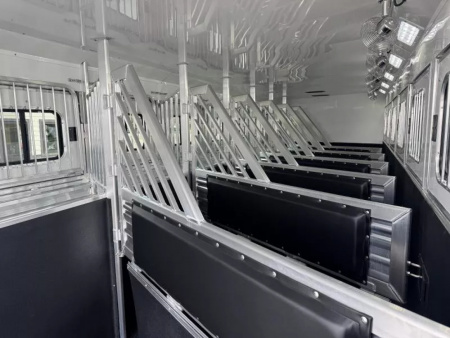 New 2025 Cimarron Norstar 7 Horse Trainer Trailer