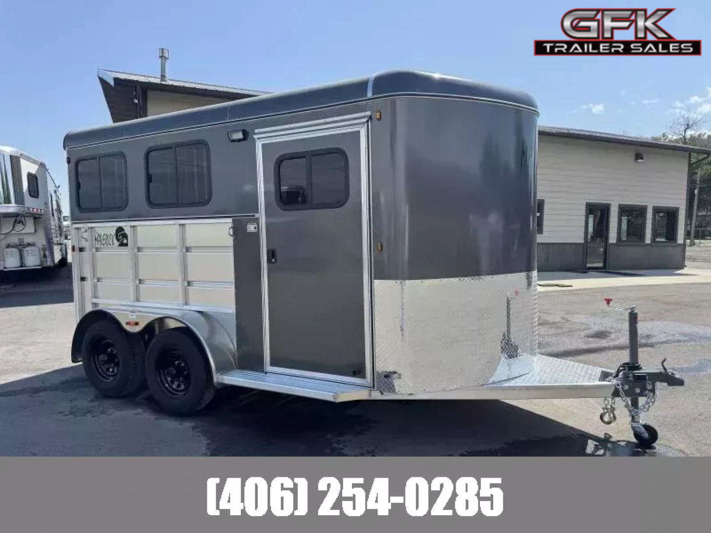 New 2026 Maverick Lite Deluxe 2 Horse Bumper Pull