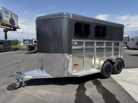 New 2026 Maverick Lite Deluxe 2 Horse Bumper Pull