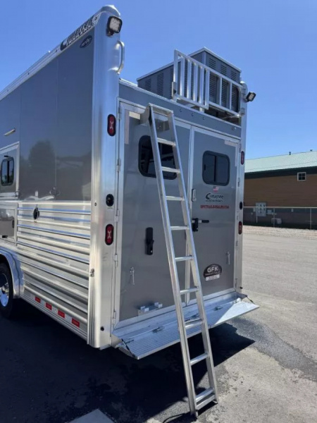 New 2025 Cimarron Norstar 4 Horse Sideload 15'9" Living Quarter