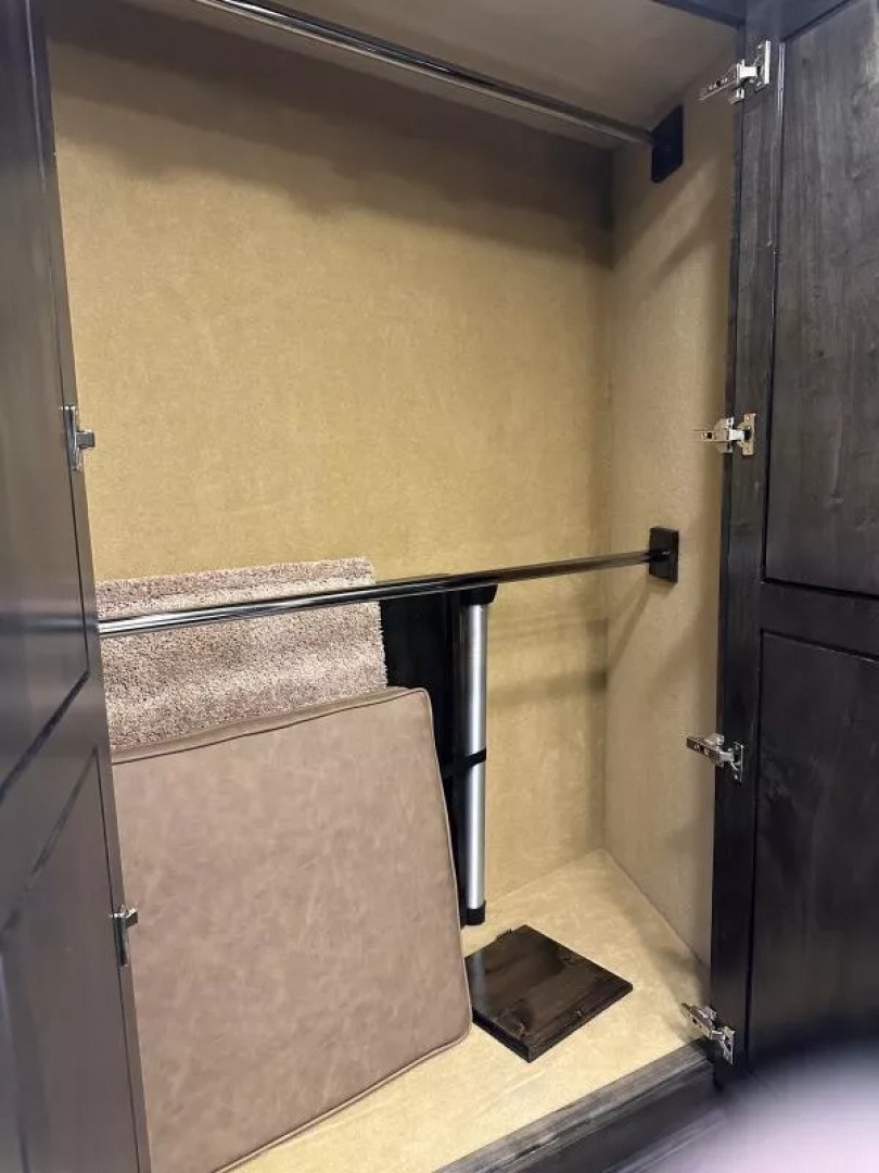 New 2025 Cimarron 3 Horse Side Load with 14'9" Living Quarter by Outlaw Conversions