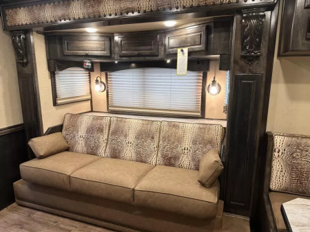 New 2025 Cimarron 3 Horse Side Load with 14'9" Living Quarter by Outlaw Conversions