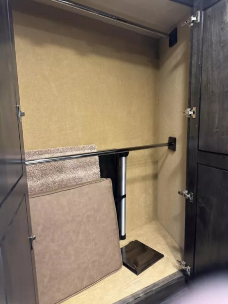 New 2025 Cimarron 3 Horse Side Load with 14'9" Living Quarter by Outlaw Conversions