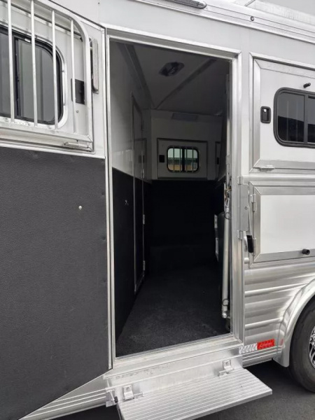 New 2025 Cimarron 3 Horse Side Load with 14'9" Living Quarter by Outlaw Conversions