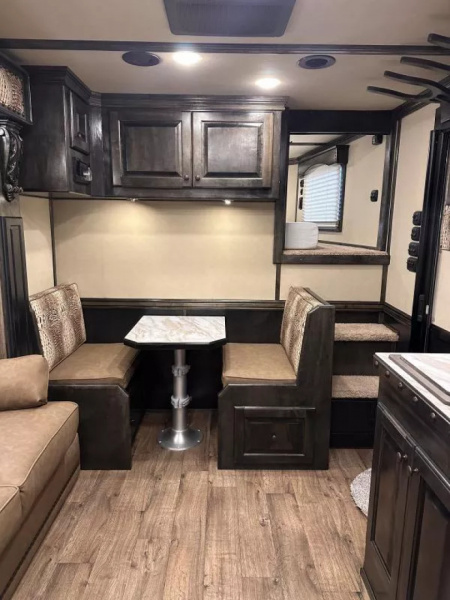 New 2025 Cimarron 3 Horse Side Load with 14'9" Living Quarter by Outlaw Conversions