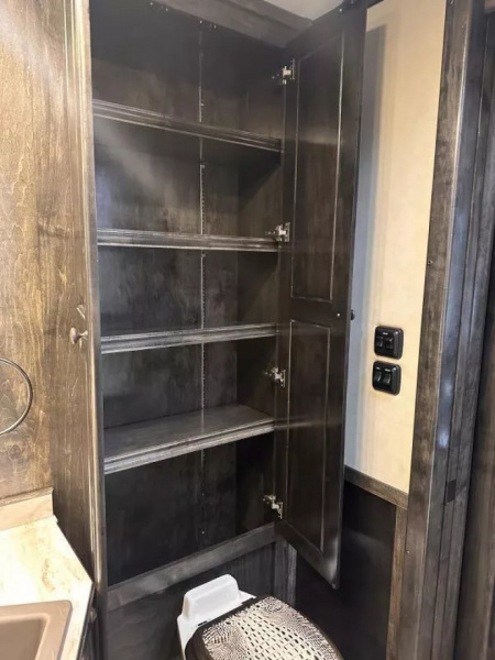 New 2025 Cimarron 3 Horse Side Load with 14'9" Living Quarter by Outlaw Conversions