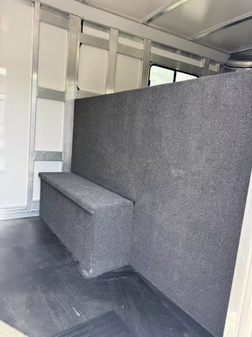 New 2026 Cimarron Norstar 4 Horse with Closet Tack