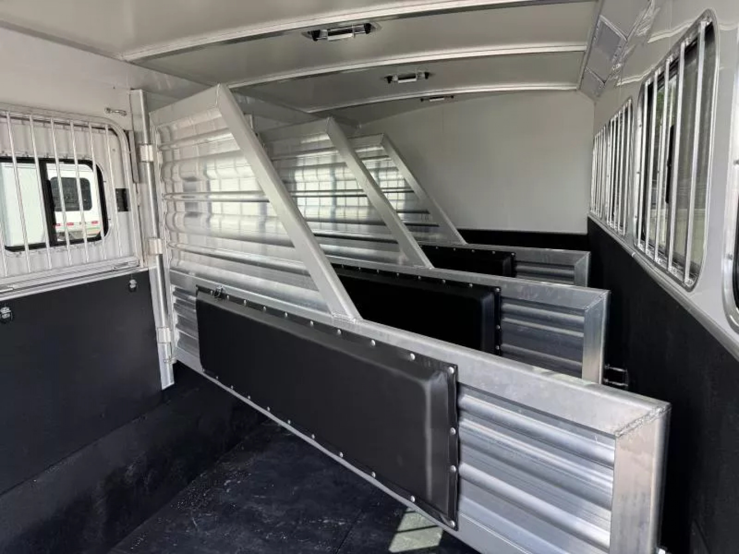 New 2026 Cimarron Norstar 4 Horse with Closet Tack