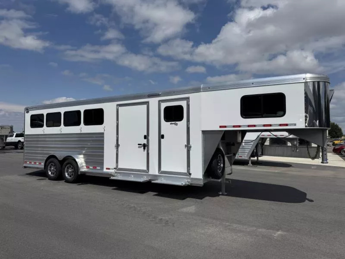 New 2026 Cimarron Norstar 4 Horse with Closet Tack