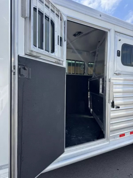 New 2026 Cimarron Norstar 4 Horse with Closet Tack