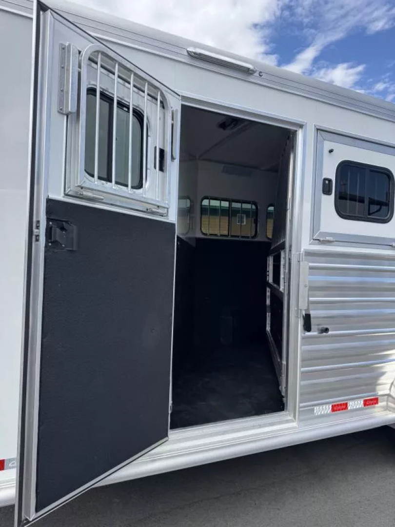 New 2026 Cimarron Norstar 3 Horse Gooseneck Trailer