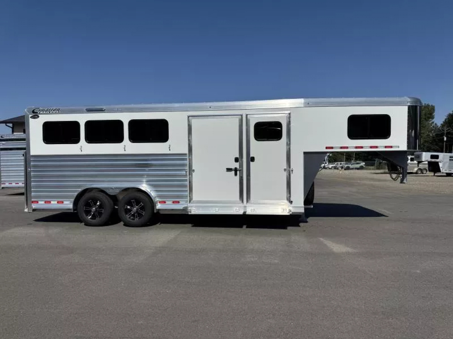 New 2026 Cimarron Norstar 3 Horse with Closet Tack