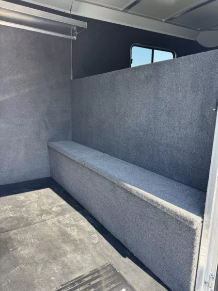 New 2026 Cimarron Norstar 3 Horse with Closet Tack