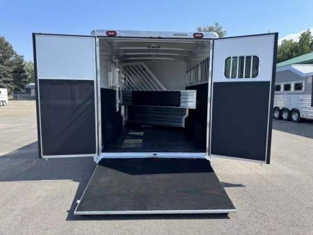 New 2026 Cimarron Norstar 3 Horse with Closet Tack