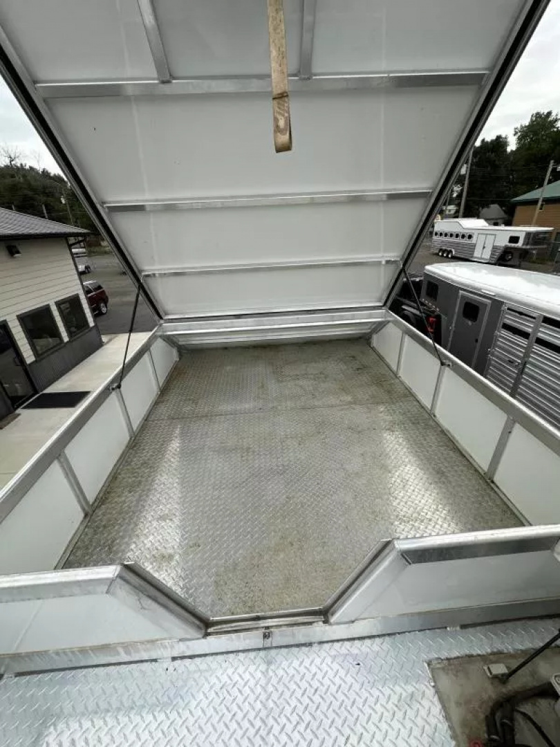 Used 2021 Cimarron Norstar 3 Horse with 15'6" Outlaw Conversions Living Quarter