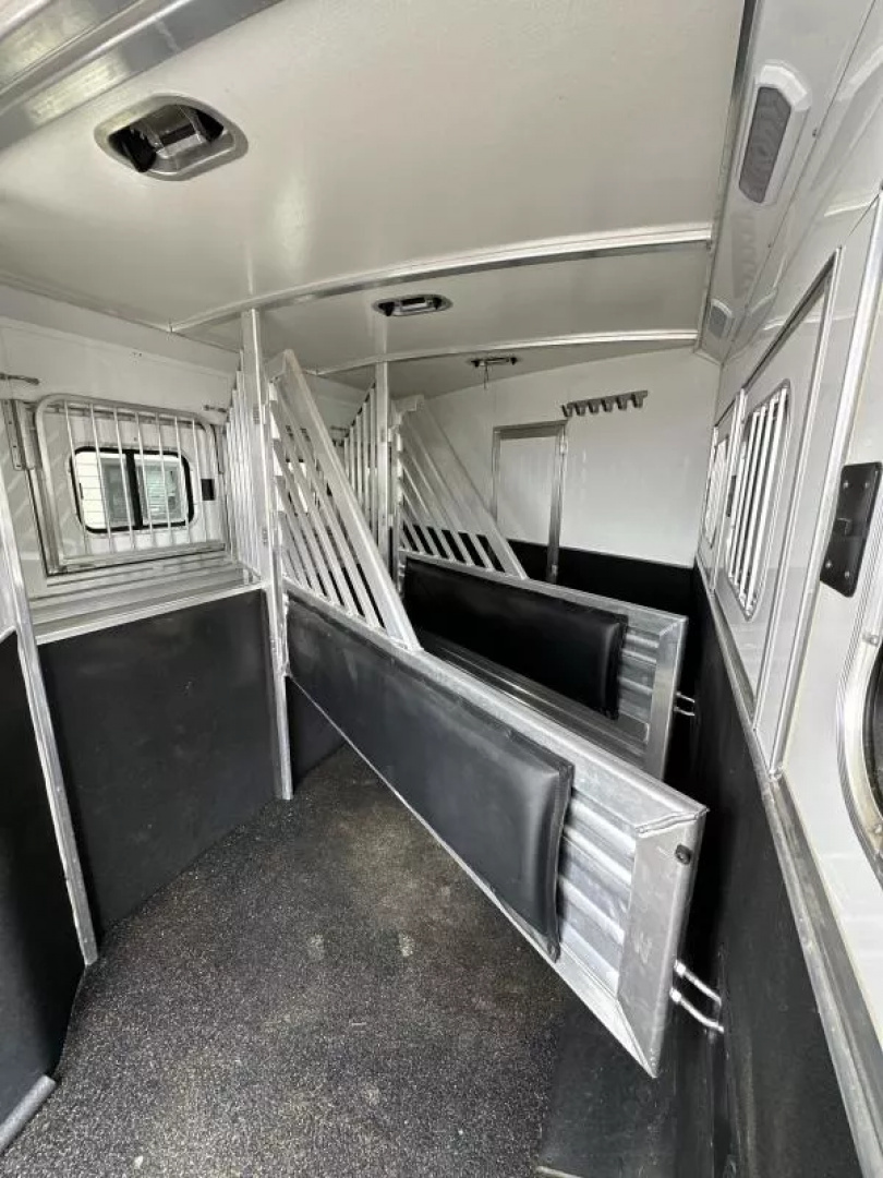 Used 2021 Cimarron Norstar 3 Horse with 15'6" Outlaw Conversions Living Quarter