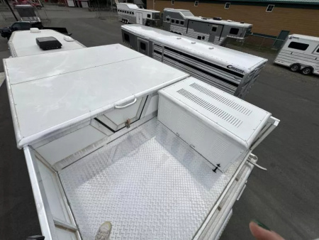 Used 2021 Cimarron Norstar 3 Horse with 15'6" Outlaw Conversions Living Quarter