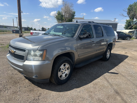 2007 Chevrolet Suburban's photo