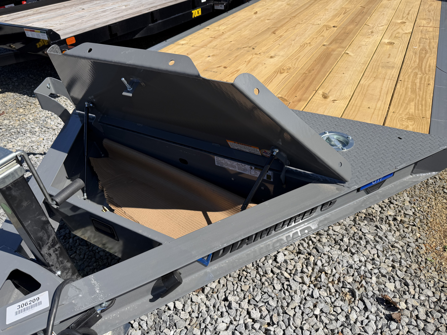 New 2026 Diamond C GTF206 Car Hauler 20’ ALUMINUM RIMS SLIDE OUT RAMPS