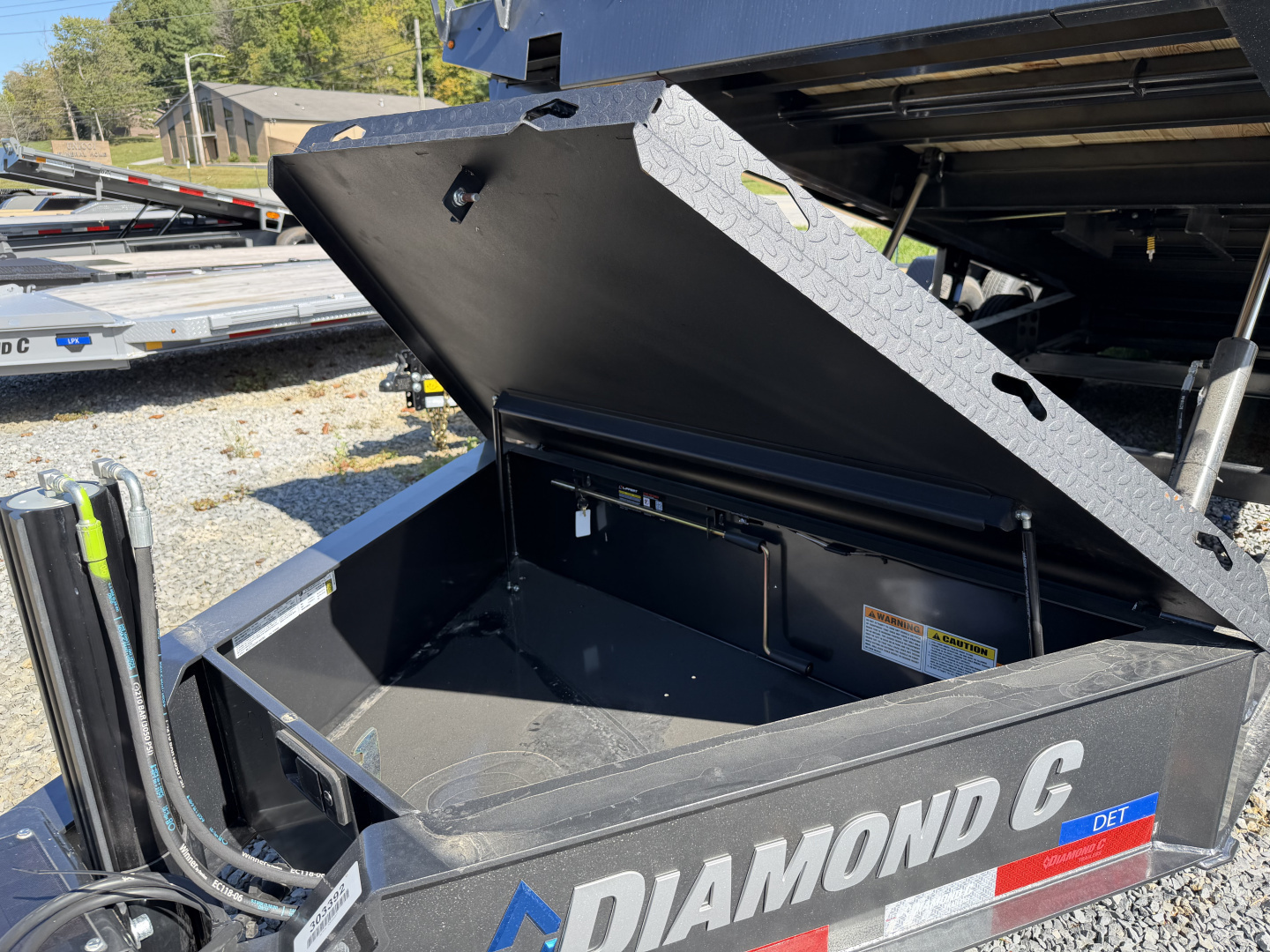 New 2026 Diamond C DET210 DECK OVER POWER TILT TRAILER 102” X24’ WIRELESS REMOTE HYDRO JACK