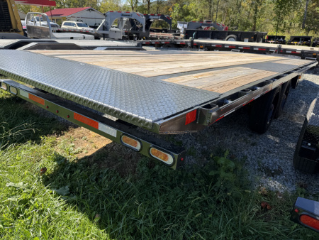 New 2026 Diamond C DET210 DECK OVER POWER TILT TRAILER 102” X24’ WIRELESS REMOTE HYDRO JACK
