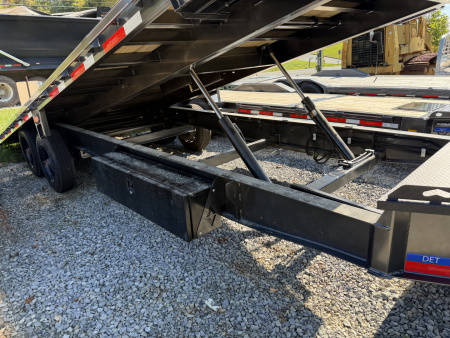 New 2026 Diamond C DET210 DECK OVER POWER TILT TRAILER 102” X24’ WIRELESS REMOTE HYDRO JACK