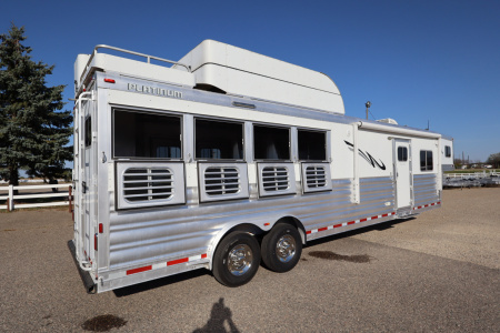 Used 2015 Platinum 4 Horse LQ W/Bunkbeds Horse Trailer