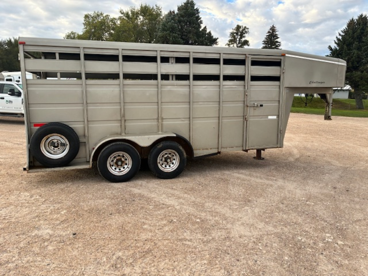 Used 2000 Titan Trailer challenger Stock / Stock Combo Trailer