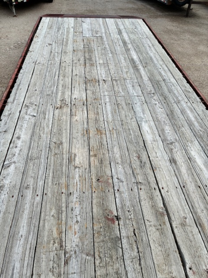 Used 1992 Titan Trailer Flatbed Deckover Trailer