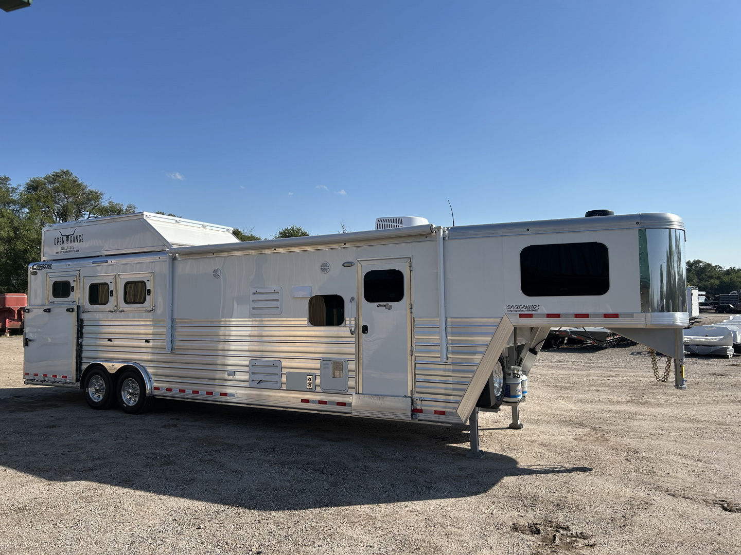 New 2026 Cimarron Norstar 3 Horse LQ